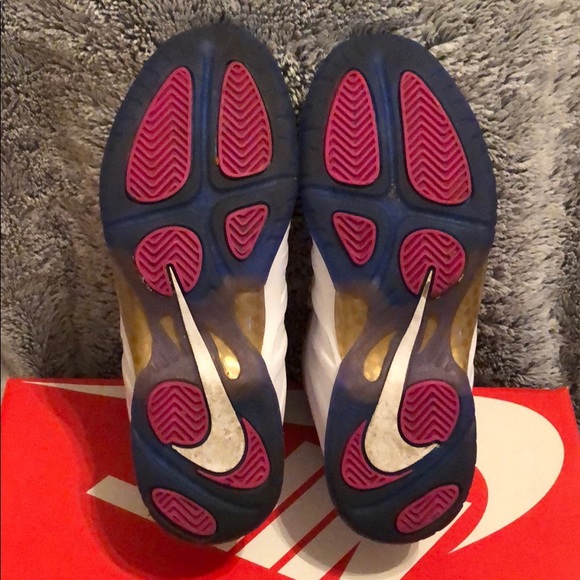 NIKE! Little Posite One Shoes - Picture 5 of 6